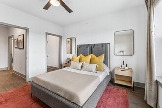 Building Photo - Inkwell on Grandview