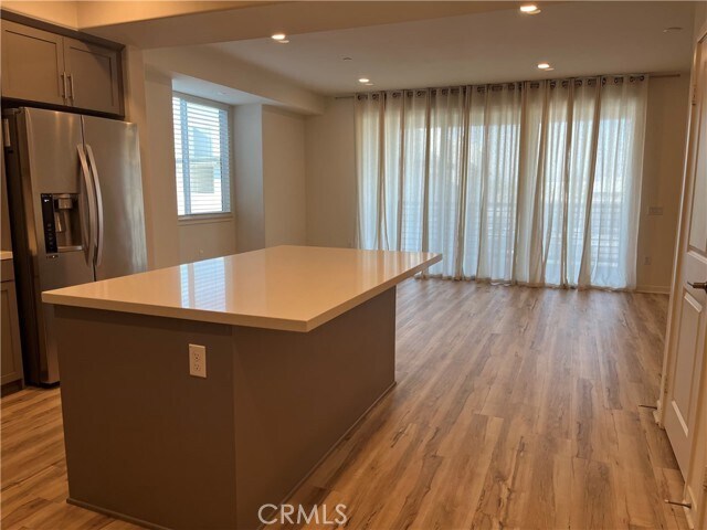 Building Photo - 9382 Solaire Pl