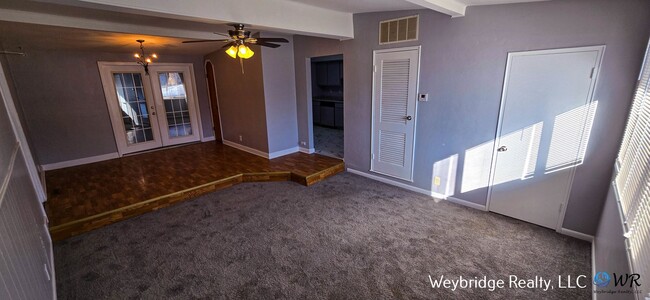 Building Photo - COMMING SOON!  Updated 3-Bedroom (Bonus Ro...