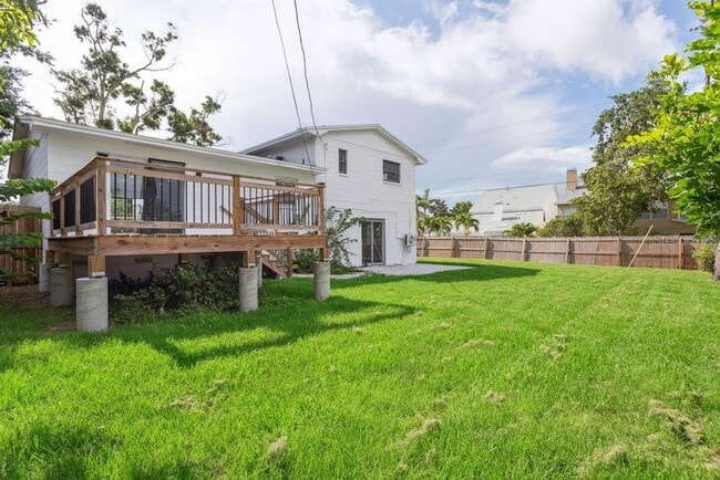 Foto del edificio - 8200 136th St