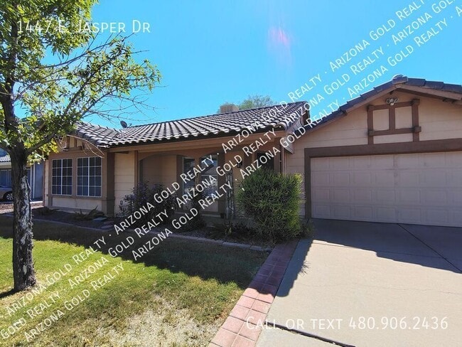 Building Photo - 1447 E Jasper Dr