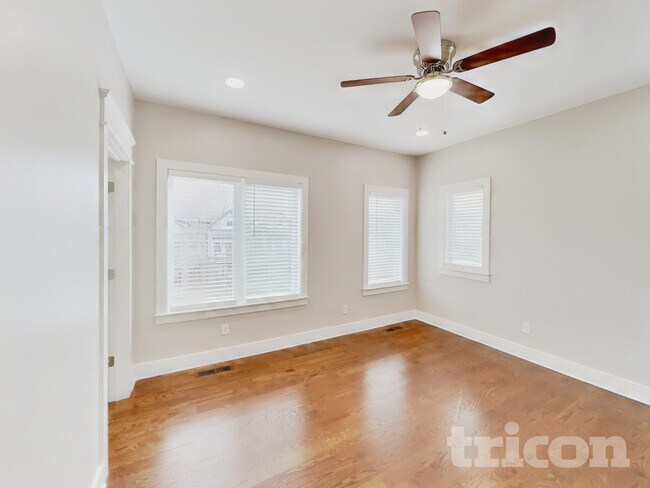 Building Photo - 1212 Hillwood Private Cove