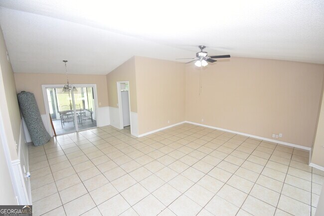 Building Photo - 116 Dogwood Cir