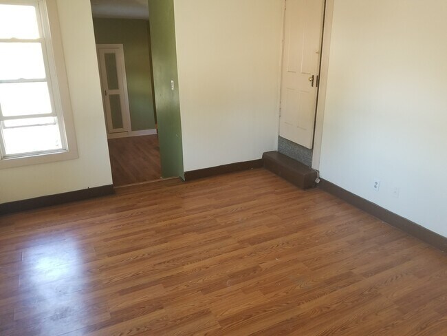 Foto del edificio - 199 Eastern Ave