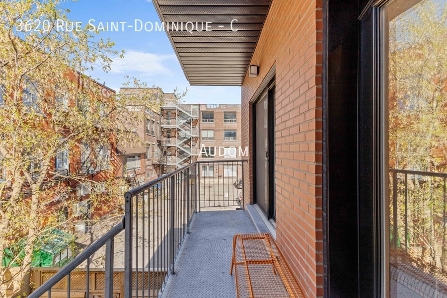 Primary Photo - 3620 Rue Saint-Dominique