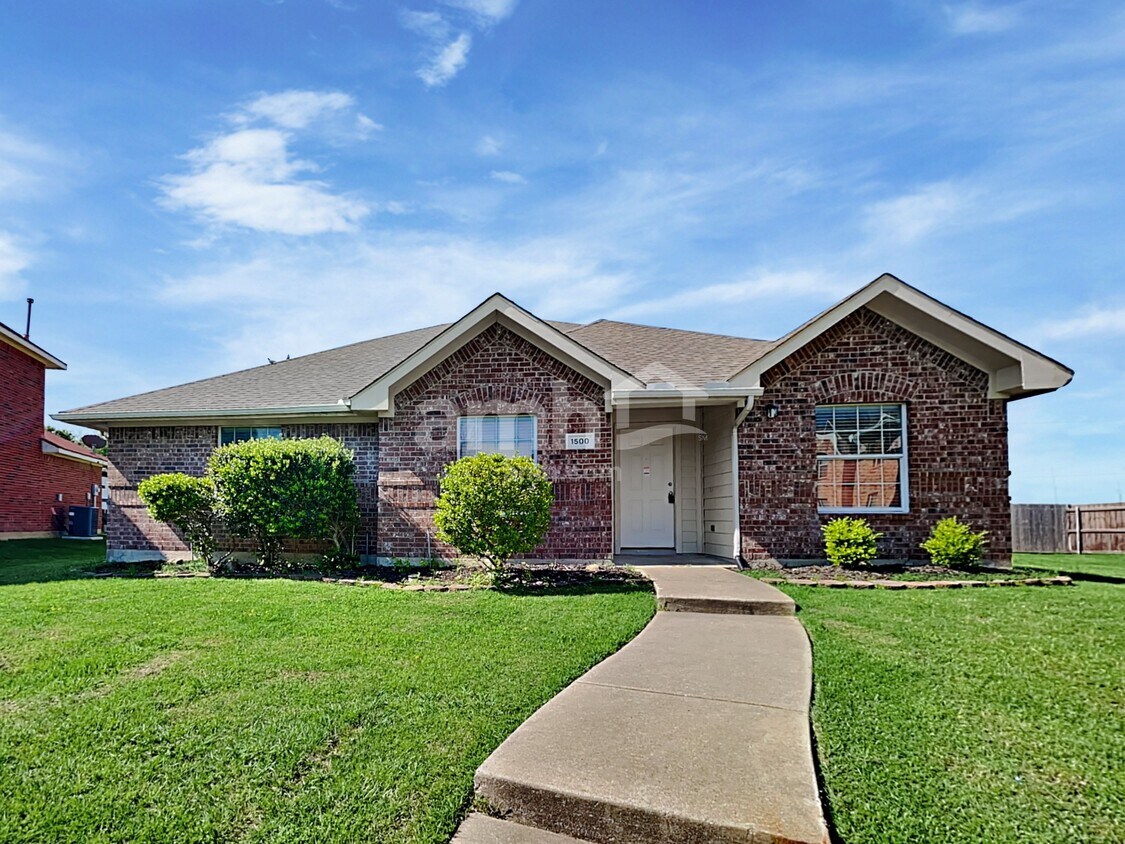 Primary Photo - 1500 Westfield Ln