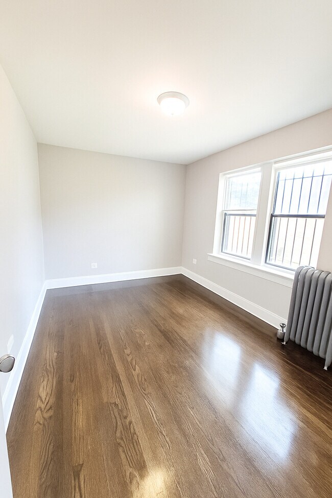 Foto del edificio - 7640 S Stewart Ave