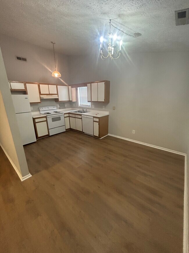 Foto del edificio - 4102 Winterberry Ct