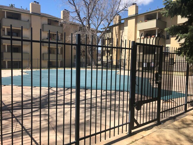 Foto del edificio - 3035 Oneal Pkwy