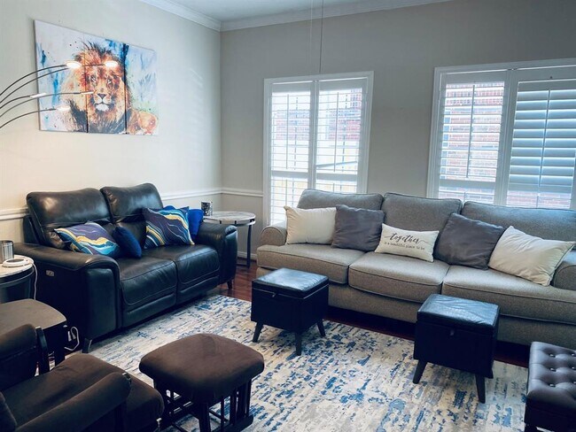 Foto del edificio - 13714 Pear Woods Ct