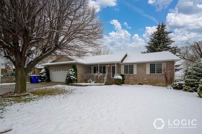 Foto del edificio - Spacious Home in Tooele!