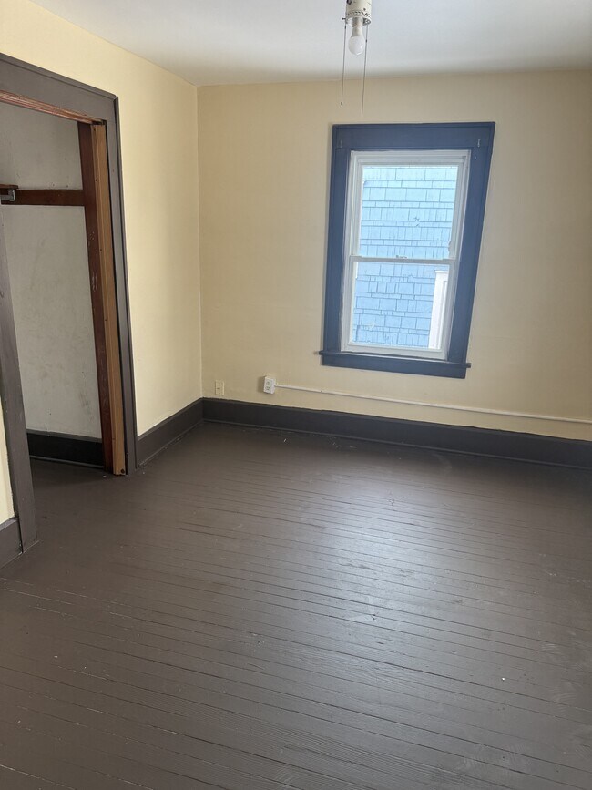 Foto del edificio - 103 Rhoda Ave