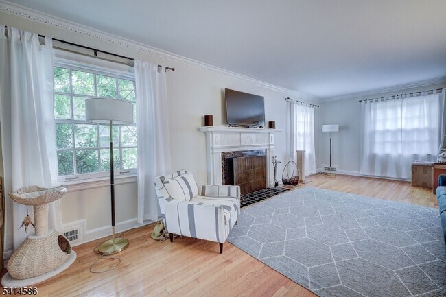 Foto del edificio - 548 Hartford Ct