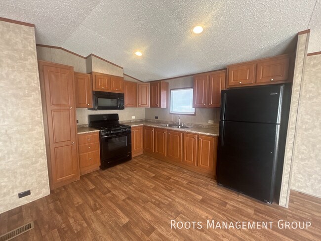 Building Photo - Home Available to Lease - Apply Today!