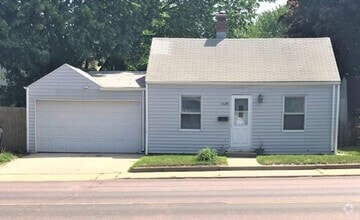 Building Photo - 1128 N Minnesota Ave