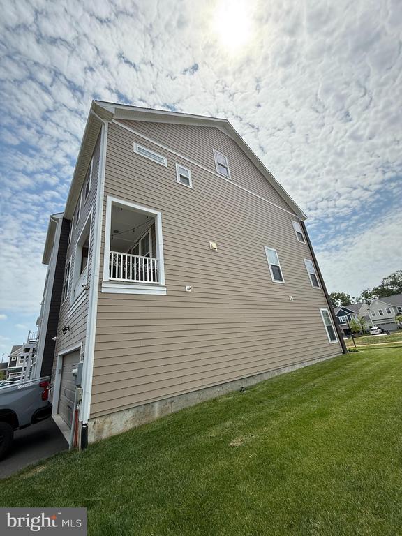 Foto del edificio - 1460 Meadowlark Glen Rd