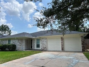 Building Photo - 8831 Hendon Ln