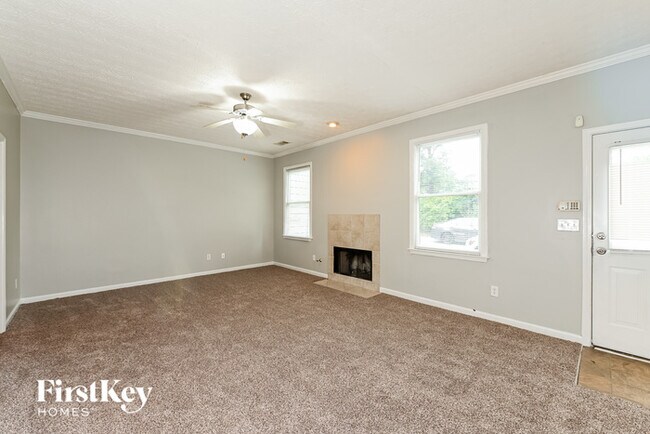 Building Photo - 1715 W Taylor Ave