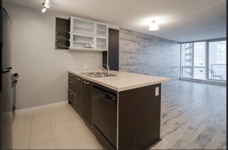 Building Photo - 13688 100 Av