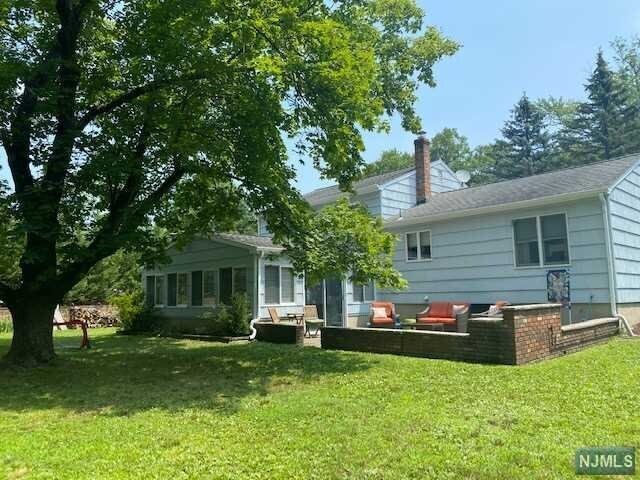 Primary Photo - 18 Chestnut St