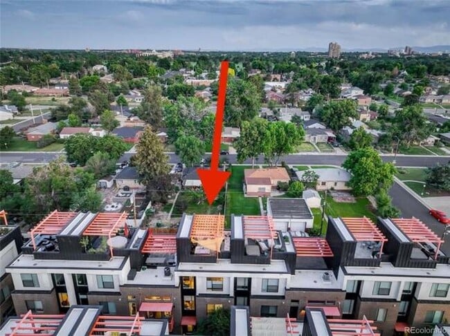 Building Photo - 3030 Wilson Ct