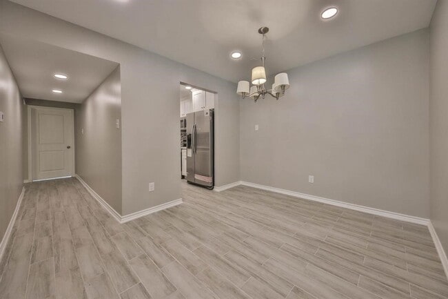 Building Photo - 12633 Memorial Dr