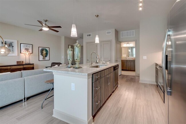 Building Photo - 11576 Pearland Pkwy
