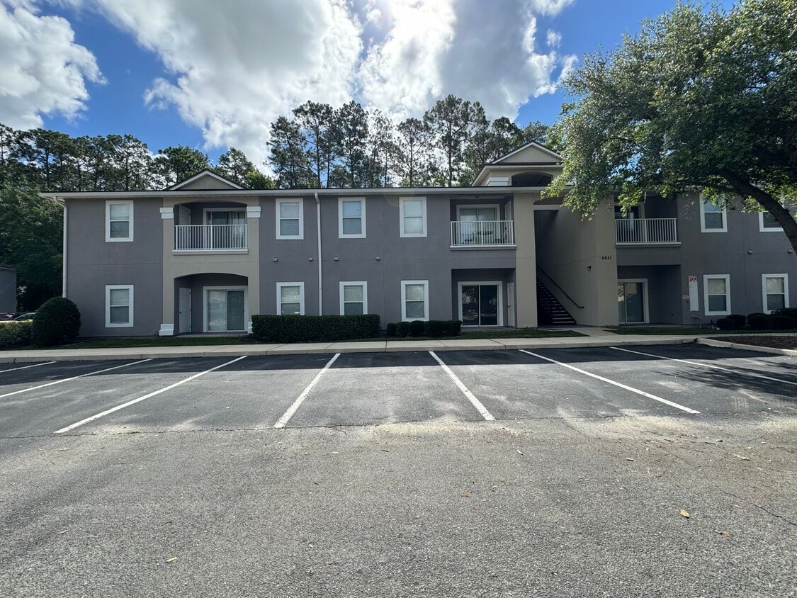 6051 Maggies Cir, Jacksonville, FL 32244 Condo for Rent in Jacksonville, FL