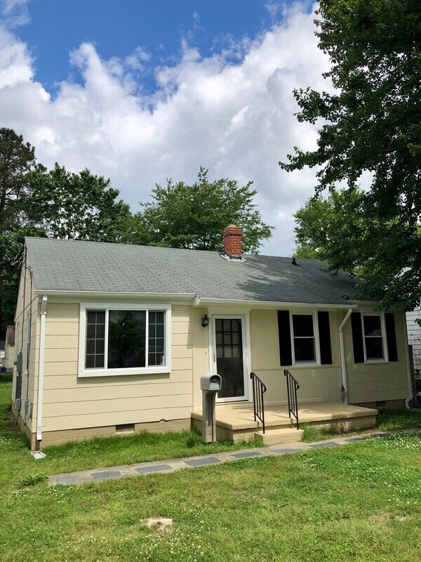 116 S Holly Ave, Highland Springs, VA 23075 House for Rent in
