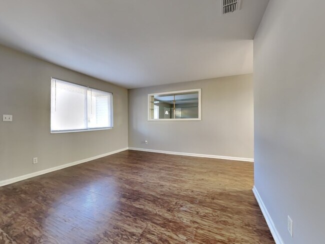 Foto del edificio - Charming 3 Bed Home!!
