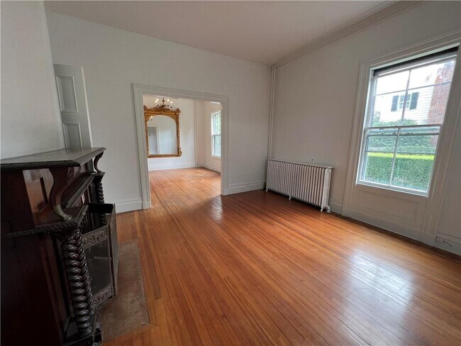 Building Photo - 74 Ayrault St