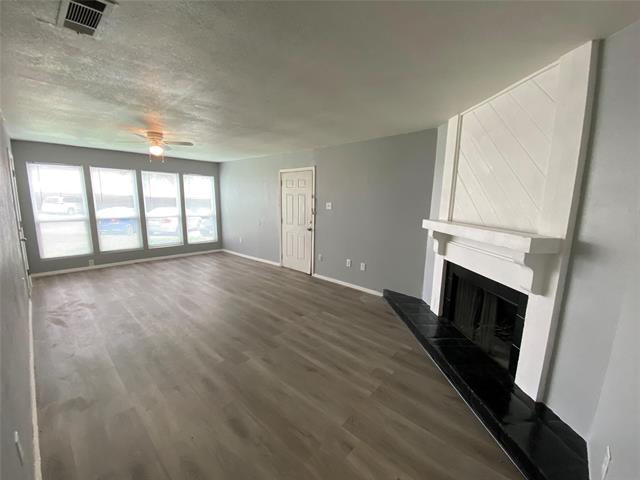 Foto del edificio - 9696 Walnut St