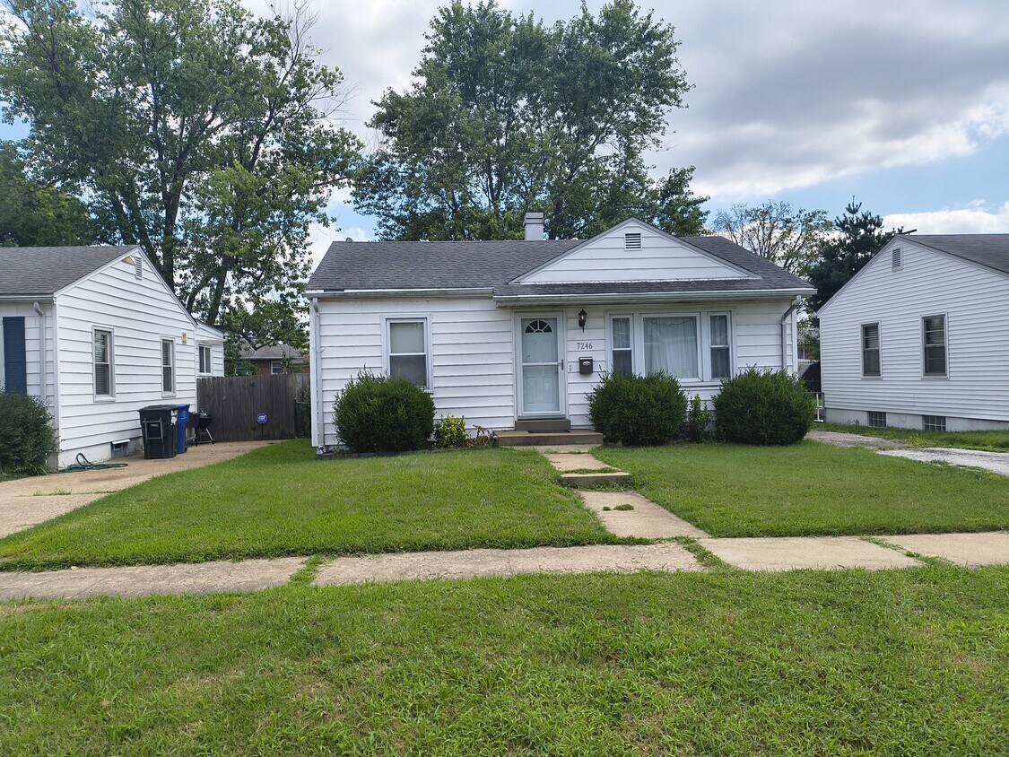 Primary Photo - 7246 Stolle St