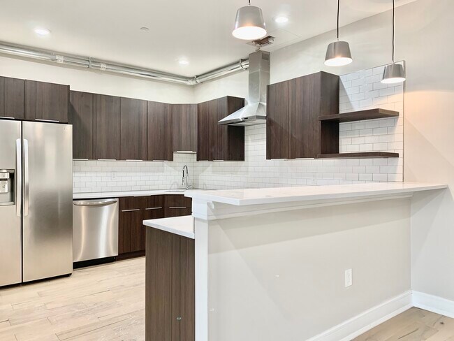 Building Photo - 3202 Capri Dr