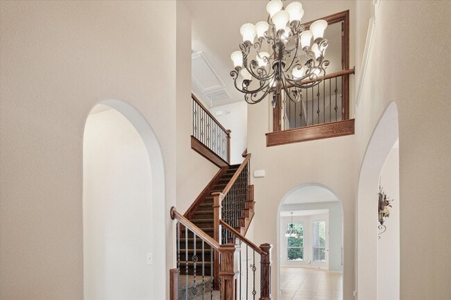 Building Photo - Stunning home in Panther Creek