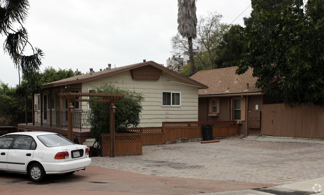 Primary Photo - Titus Apartments