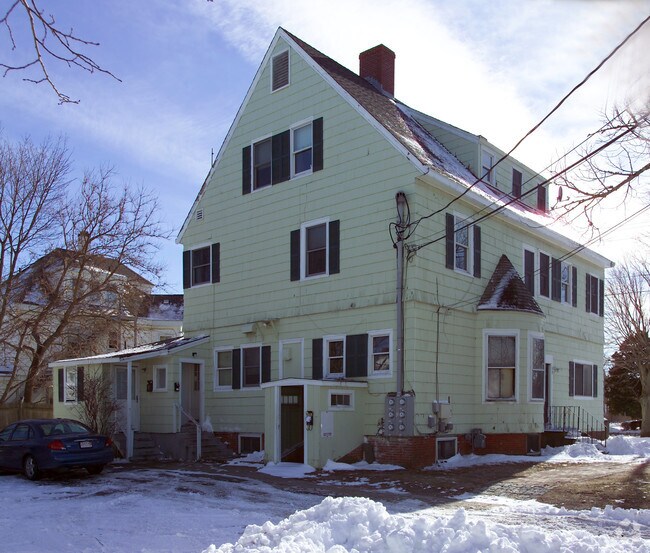 Building Photo - Evergreen Apartments