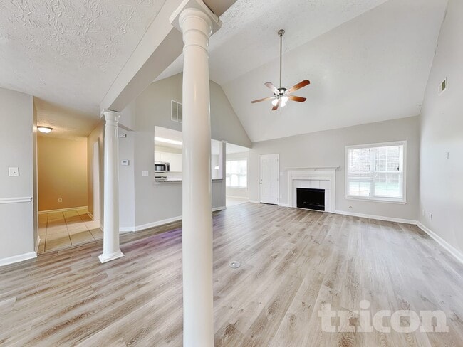 Building Photo - 170 Orchard View