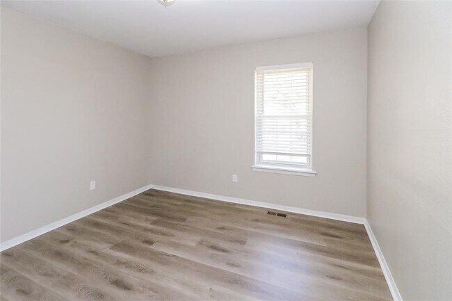 Building Photo - 10408 Glascow Dr