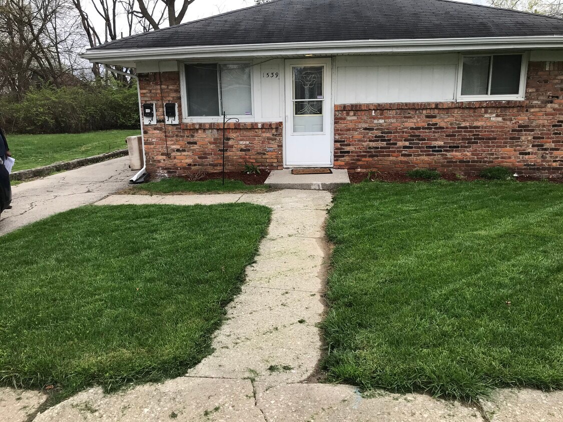 Primary Photo - 1539 Jermain Dr
