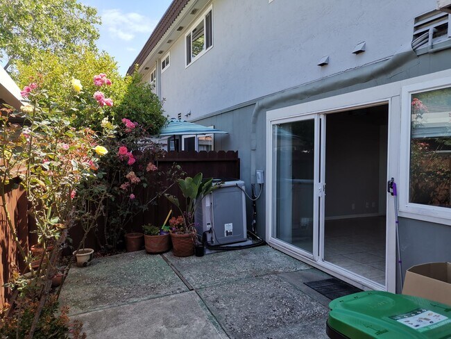 Foto del edificio - 4411 Seminole Way