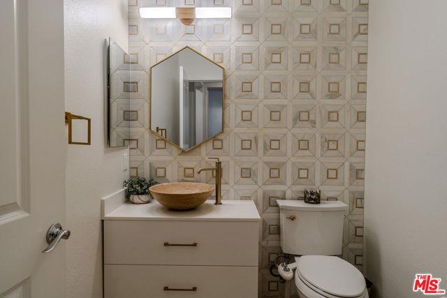 Primary Photo - 7100 Playa Vista Dr