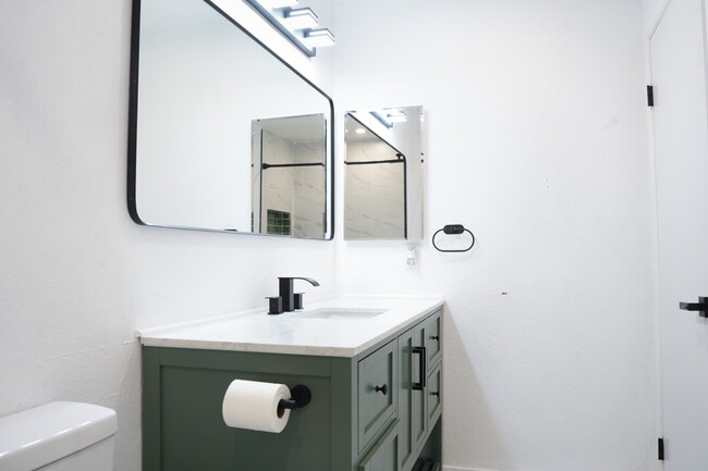 Master Bath - 3641 Clayton Rd Apartment