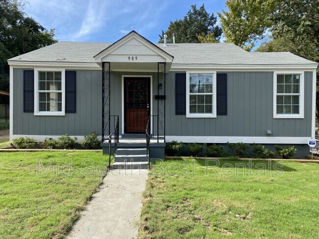 Building Photo - 989 Semmes St