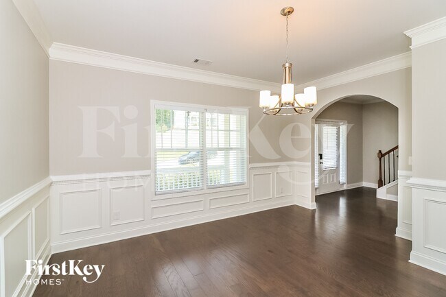 Foto del edificio - 125 Holland Grove Dr