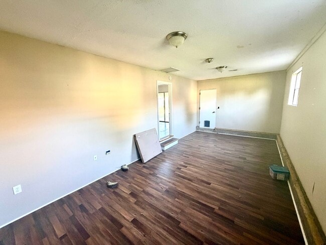 Building Photo - 7225 Deville Way
