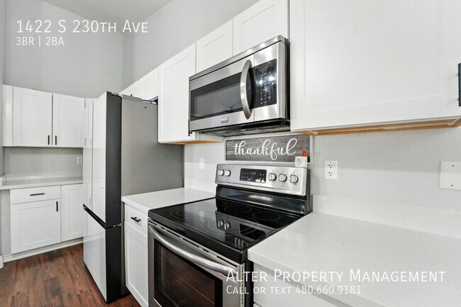 Foto del edificio - 1422 S 230th Ave