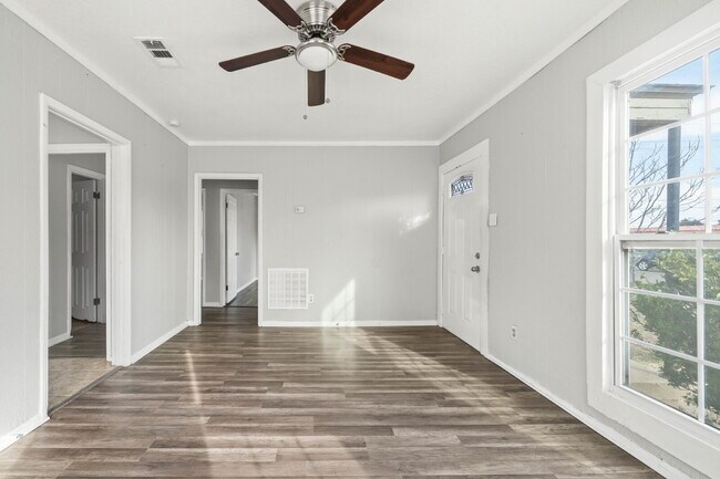 Foto del edificio - Cozy Home, Minutes from Texas Tech & Downt...