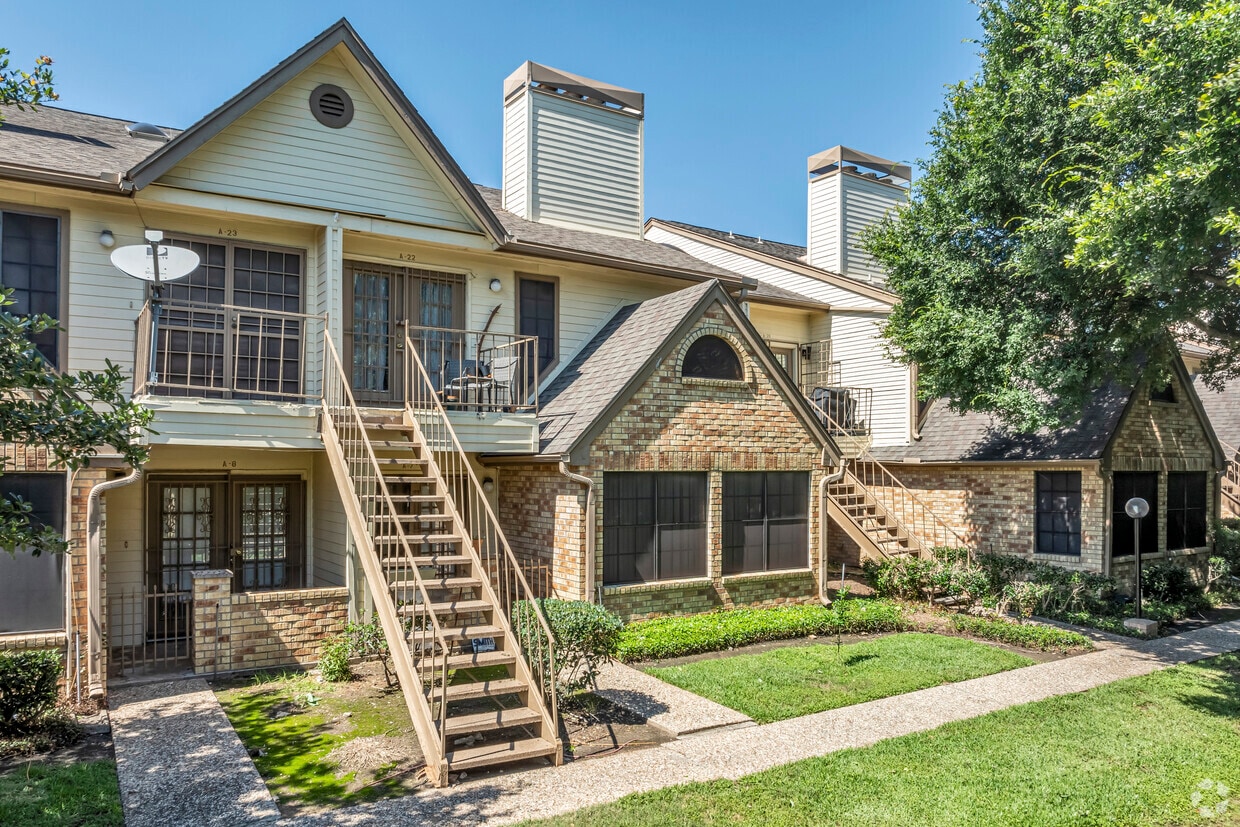 2425 Holly Hall St - Primary - Plaza Place Condominiums