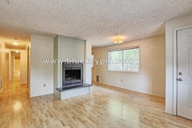 Building Photo - WNIE708